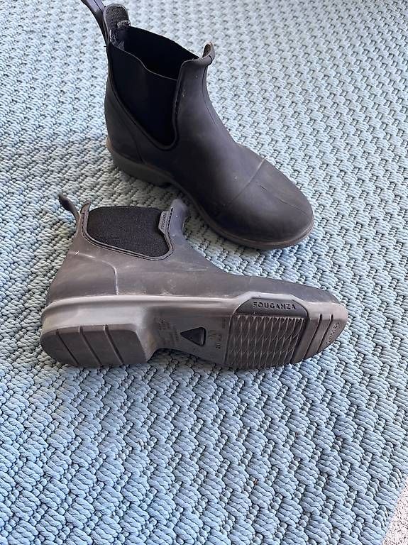 Decathlon Scarpe per ragazze: Reitstiefeletten/ Bottinen – Usato da Bassersdorf venduto da plaman