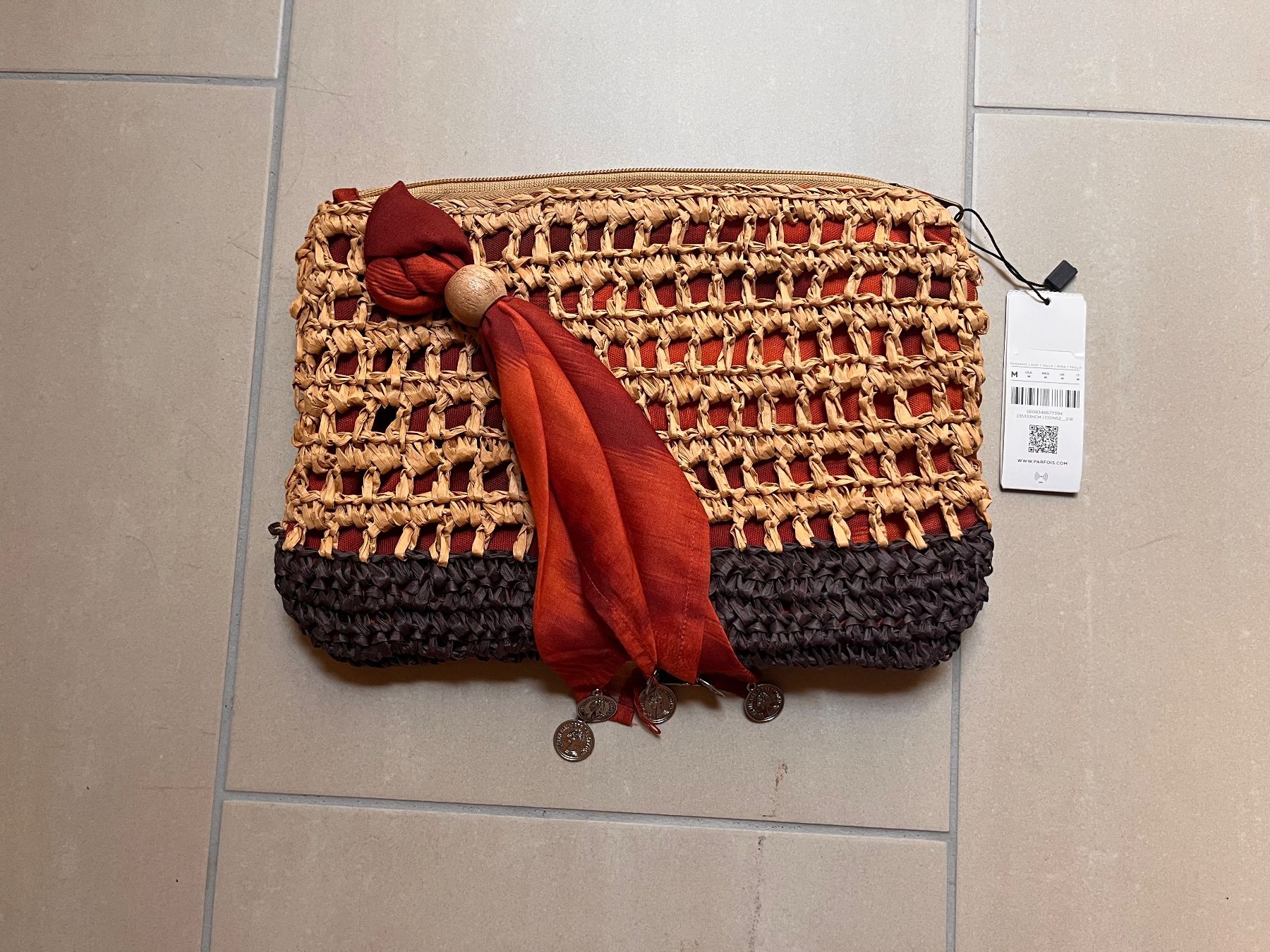 Borse da donna: Pochette Parfois paglia con nappe nuova – Nuovo (secondo la descrizione) da Bassins venduto da mar_m22f