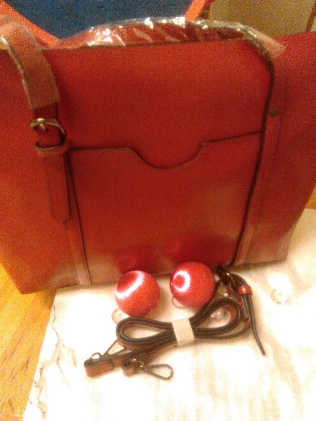 Sacs femmes: HANDTASCHEN;;ECHTES LEDER;ROT FARBE – Neuf (Voir description) à Basel par bijoutrie_4 8