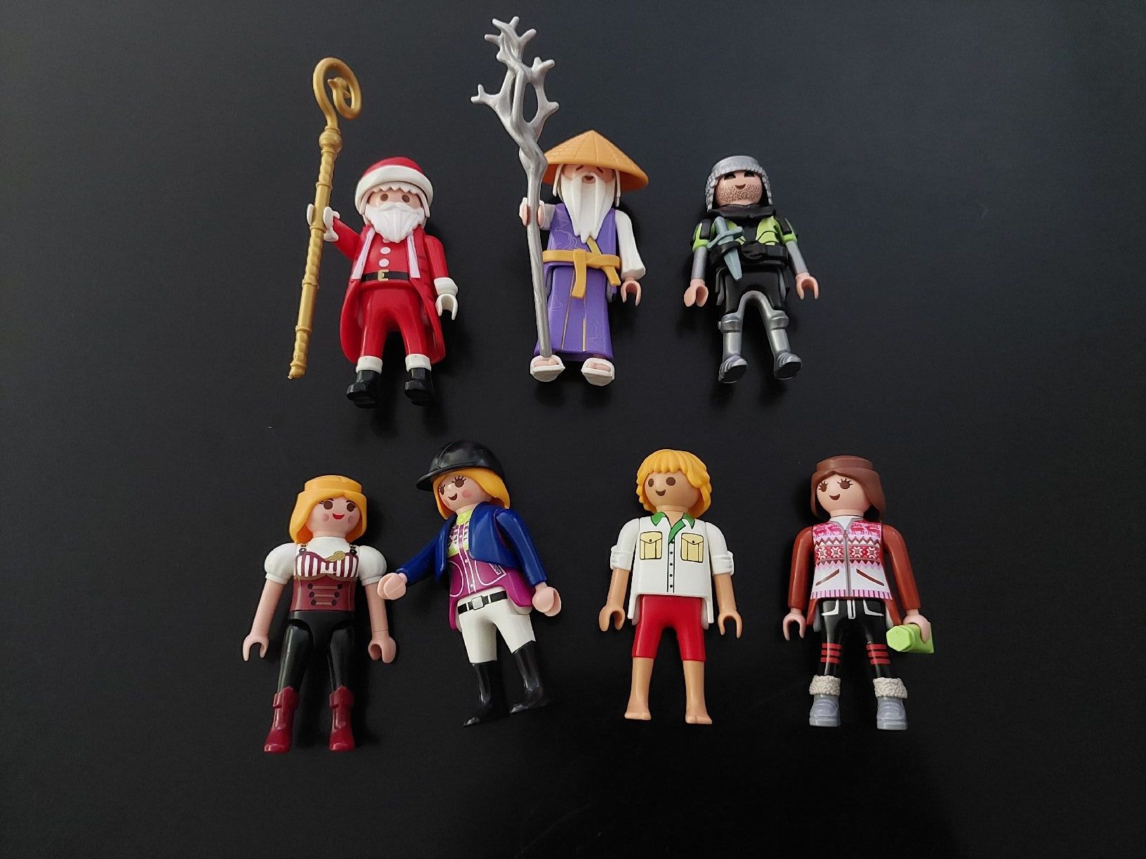 Playmobil Spielzeuge: 7 Playmobil Figuren – Gebraucht aus Zetzwil von lanst08