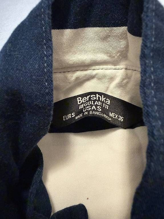 Chemises: BERSHKA GESTREIFTES HEMD – D'occasion à Kriens par davide_damiani11 1