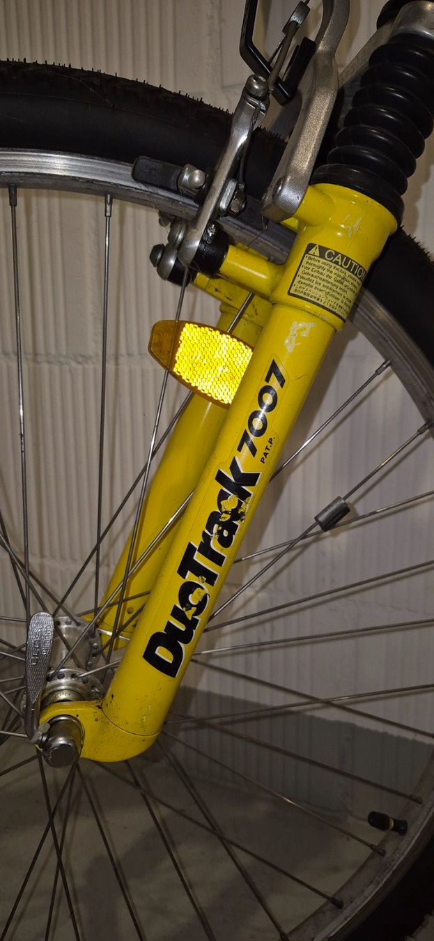 Vélos: Vélo de route chromé – D'occasion à Villars-sur-Glane par Verocac 1