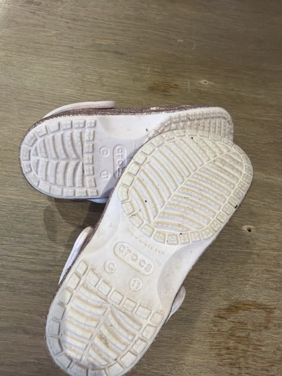 Scarpe per ragazze: Crocs Glitzer Clogs in Roségold – Usato da Morgarten venduto da elabaumann_ch 1