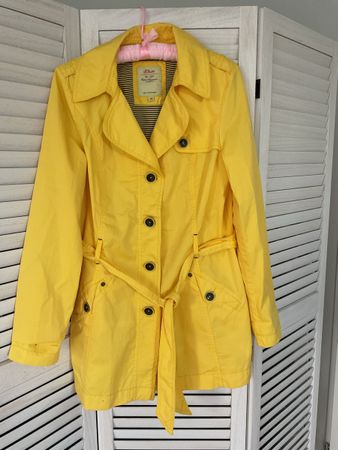 Damen Trenchcoat S. Oliver gelb Grösse 40 Zustand neuwertig 