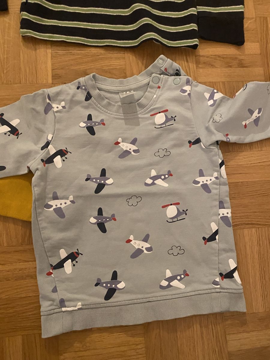 Hemden, T-Shirts & Polos: Kinder T-Shirt Langarm Grösse 86 – Gebraucht aus Zürich von zd_1965 3