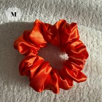 18# orange 100% Mulberry Silk Scrunchie Size M - NEW! 
