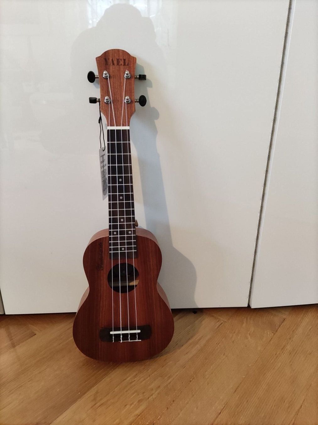 Strumenti musicali: ukulele neuwertig – Nuovo (secondo la descrizione) da Zürich venduto da gru00