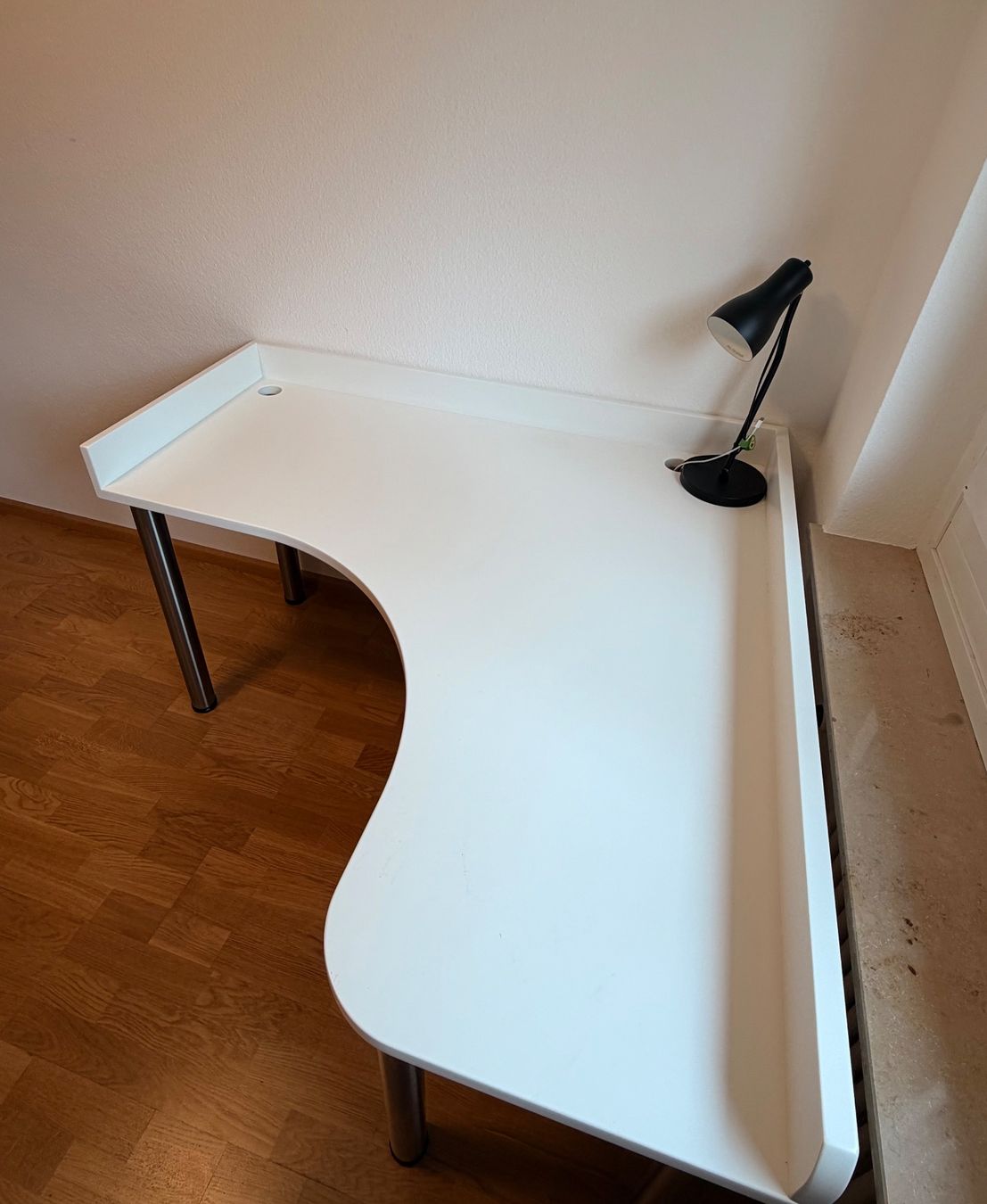 Scrivanie: Weisser Eckschreibtisch – Usato da Basel venduto da tin_95xx 1
