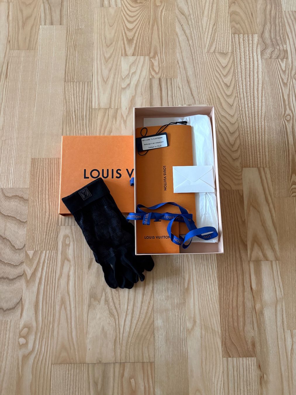 Louis Vuitton Handschuhe & Handstulpen: Louis Vuitton Herren Wollhandschuhe Monogram Full Set – Gebraucht aus Zürich von benji_o1986 4