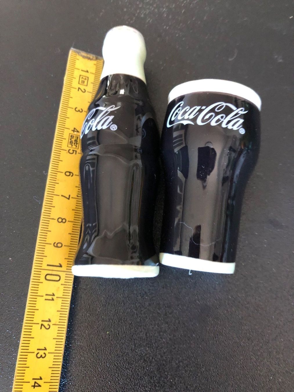 Set di piatti: Coca-Cola Salz und Pfeffer Streuer – Nuovo (secondo la descrizione) da Frauenfeld venduto da aluma14 6