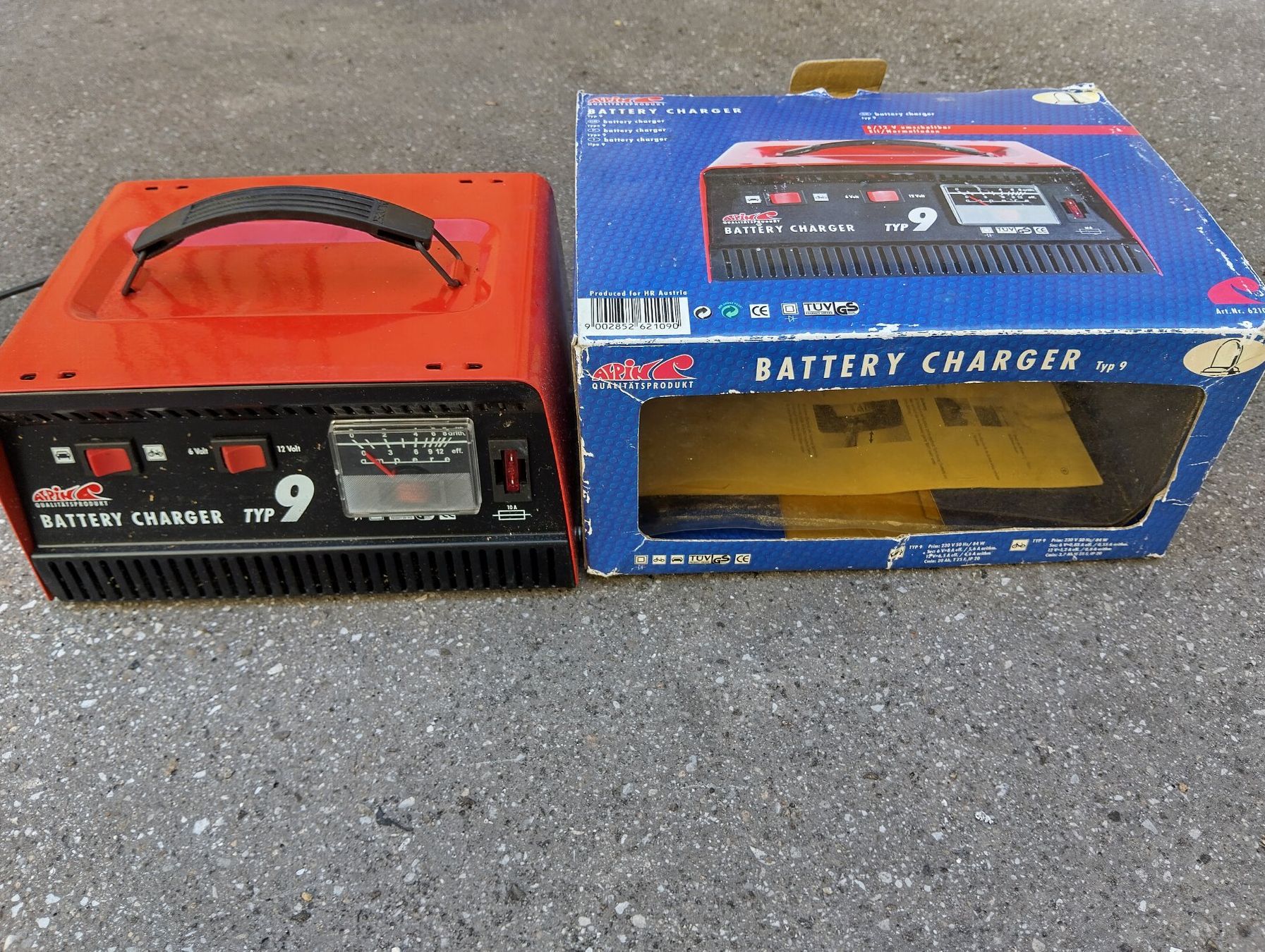 Caricabatterie: Ladegerät Autobatterie – Usato da Fribourg venduto da n.d.w