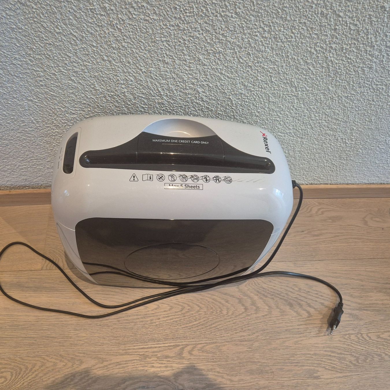 Rexel Aktenvernichter: Rexel Papier Shredder / Papier Wolf – Gebraucht aus Steinhausen von Housebabe