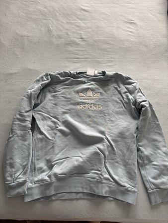 Adidas Pullover in gutem Zustand