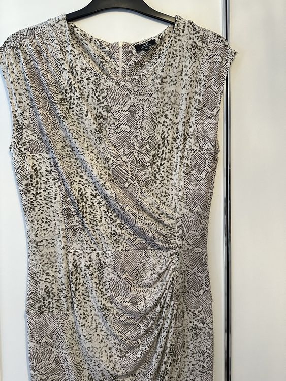 Manor robes cocktail hotsell