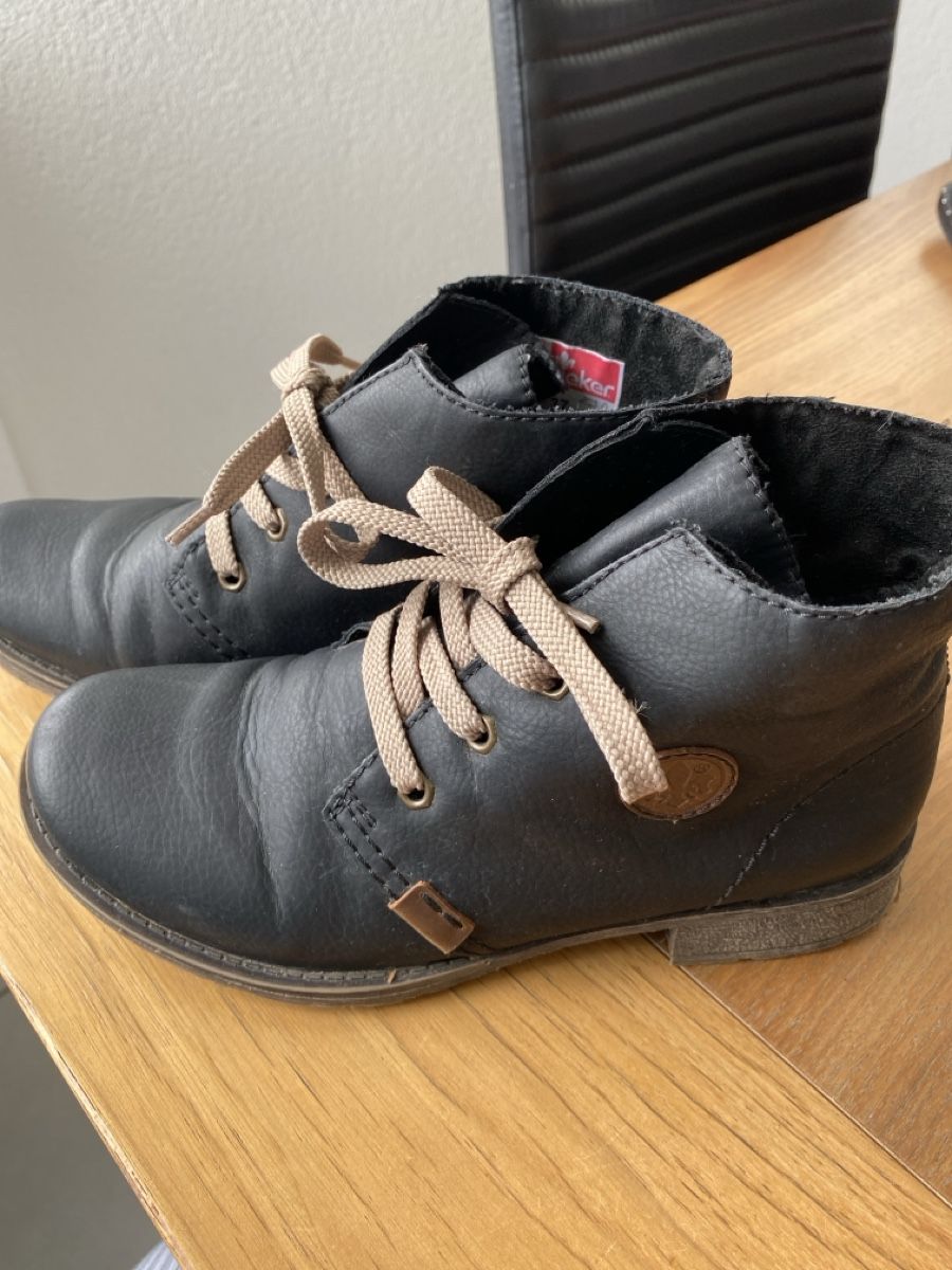 Rieker Scarpe da donna: Rieker Damenschuh Gr. 37 – Usato da Biberist venduto da Zugazu