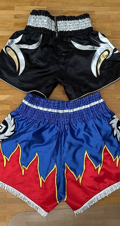Pantaloni: Div. Muay Thai Shorts zu verkaufen  – Usato da Oberengstringen venduto da DrecksPuscher92 1