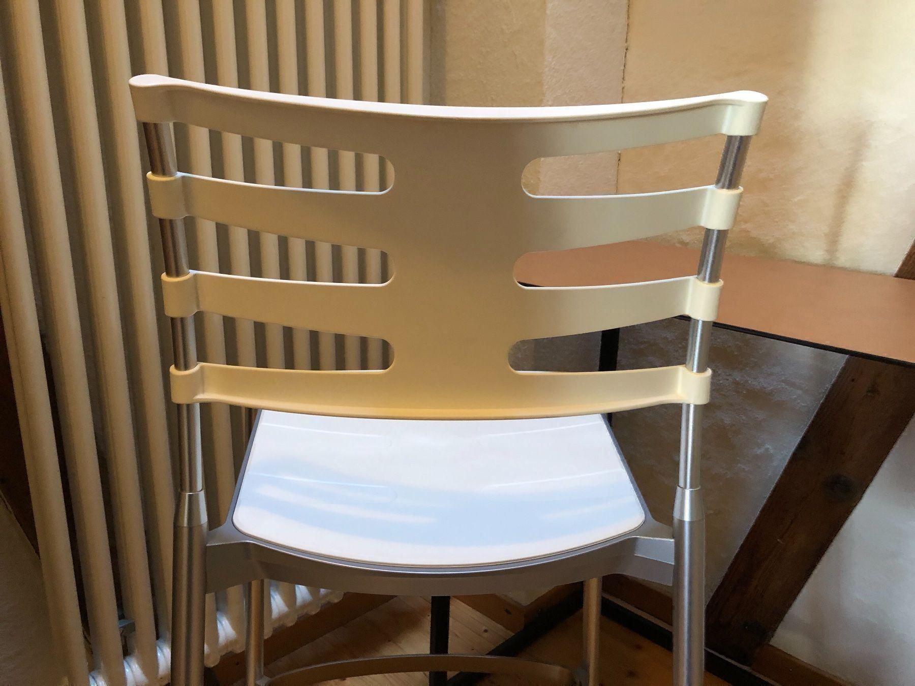 Sedie: Fritz Hansen Barhocker Ice – Usato da Unterseen venduto da Fruchtfleisch 4