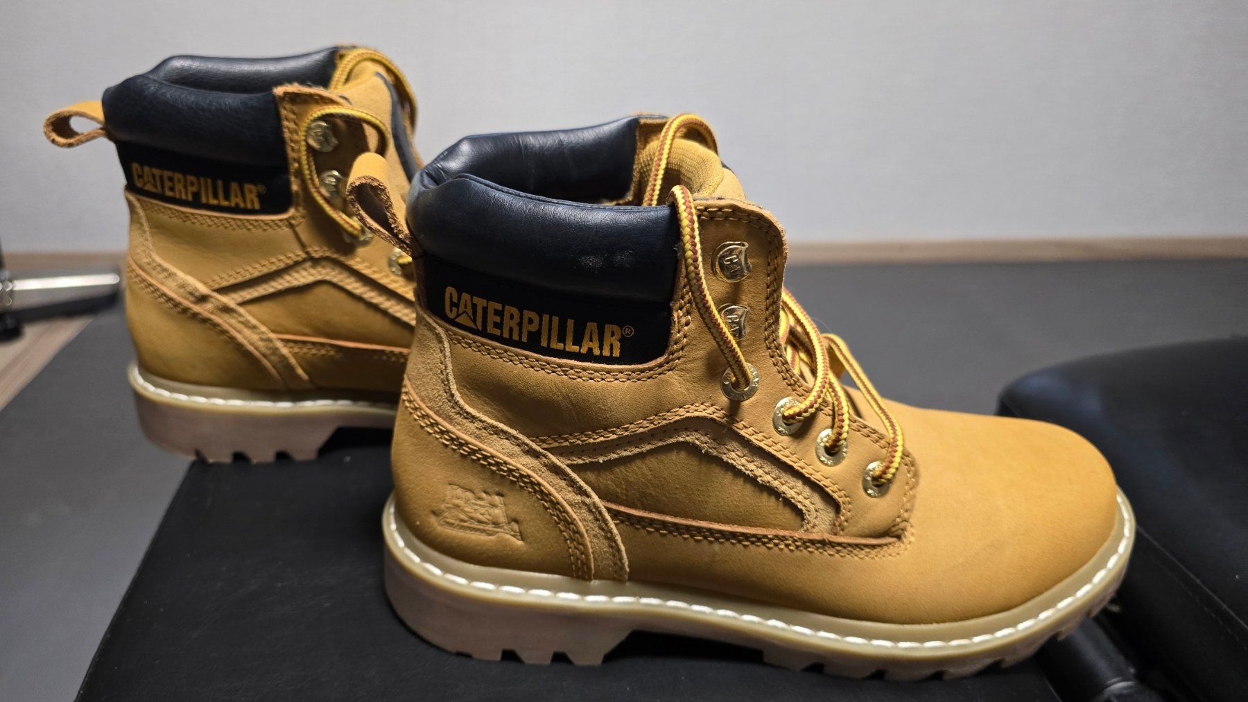 Herrenschuhe: Chaussure Caterpillar - taille 41 – Neu (gemäss Beschreibung) aus Sonvilier von Macban 1