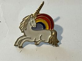 1 Pin Einhorn vor Regenbogen