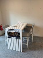 Neuwertiger moderner Bartisch – Neupreis CHF 650.–