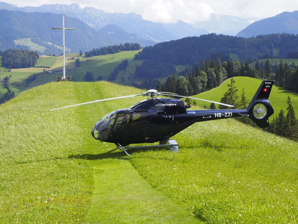 Gutschein für privater HelikopterFlug mit Zwischenlandung Kaufen auf Ricardo