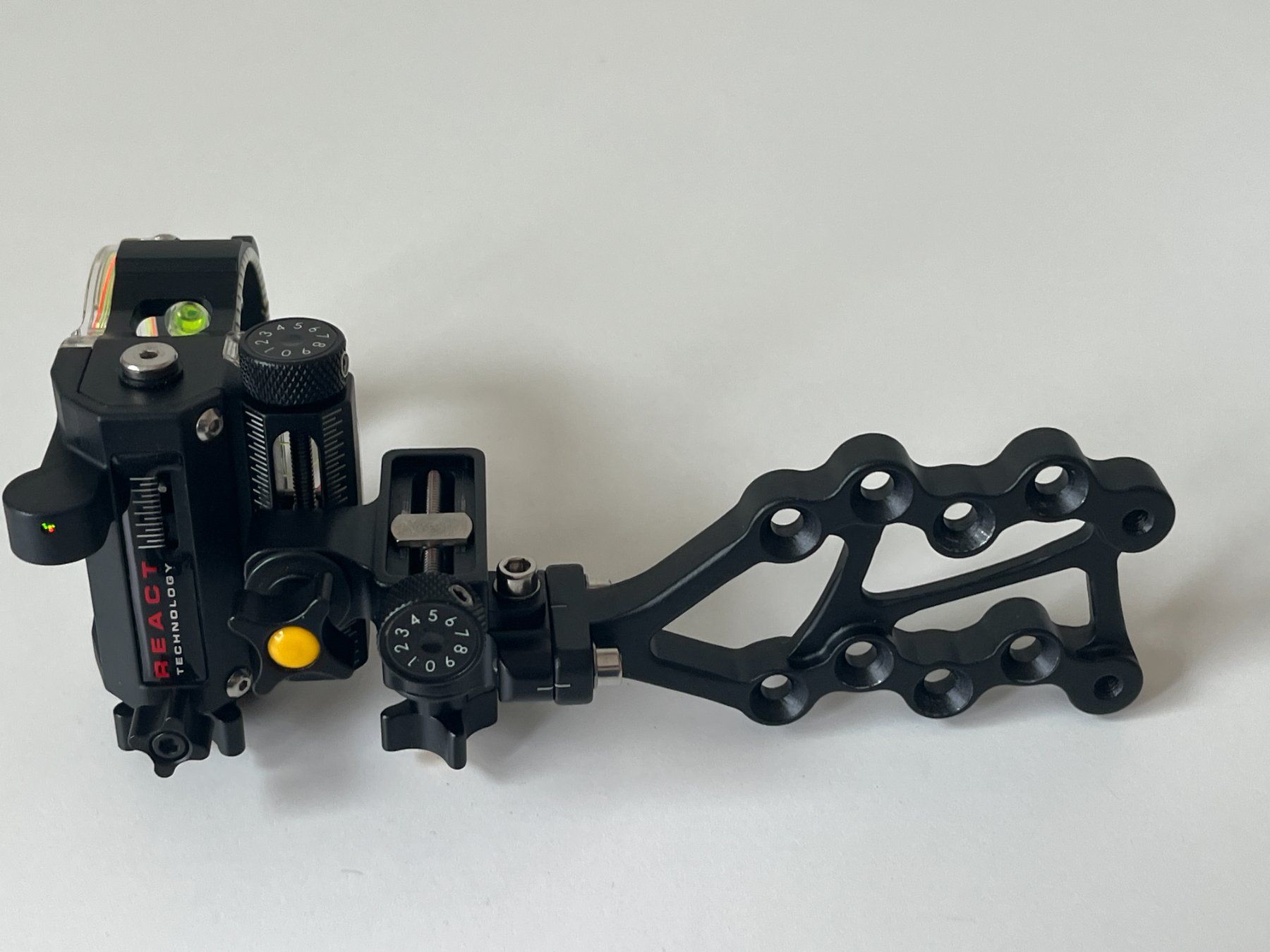 Hoyt Tiro con l'arco: Pinvisier ReactPro 5Pin .019 TrophyRidge – Usato da Oberdorf NW venduto da Gruegi 1
