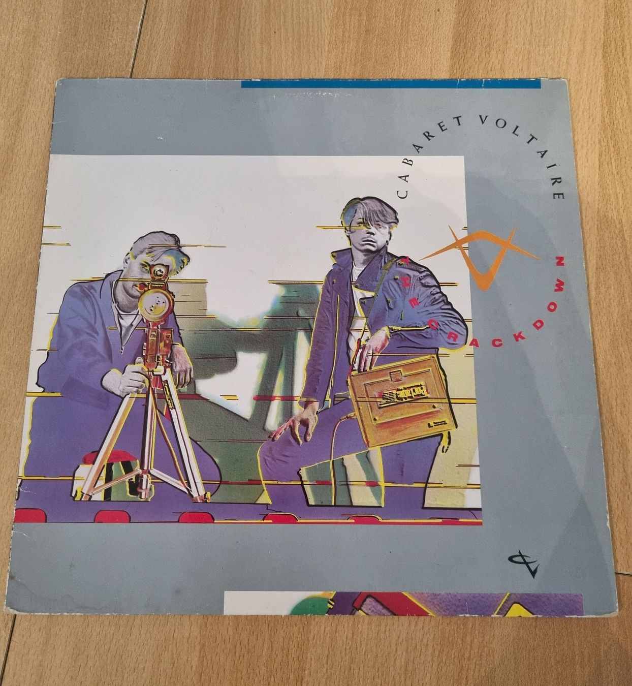 Dischi in vinile: Cabaret Voltaire – The Crackdown – Usato da Romont FR venduto da valeria_f