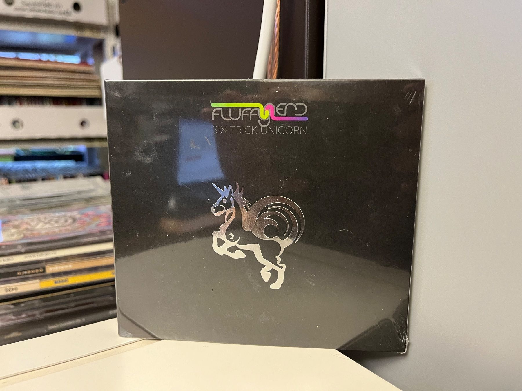 CDs: Fluffy Nerd - Six Trick Unicorn - HA11F – Neuf avec emballage d'origine à Küsnacht ZH par swisssales.net