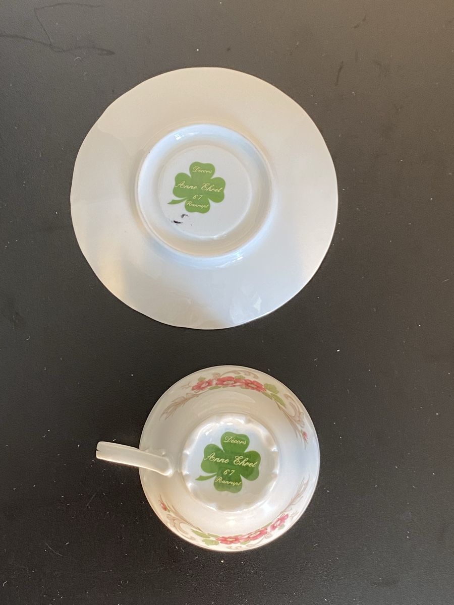 Tassen: 5 Mocca Tassen mit Unterteller, Vintage, 5 Stk. – Gebraucht aus Flawil von sonnengeist 1