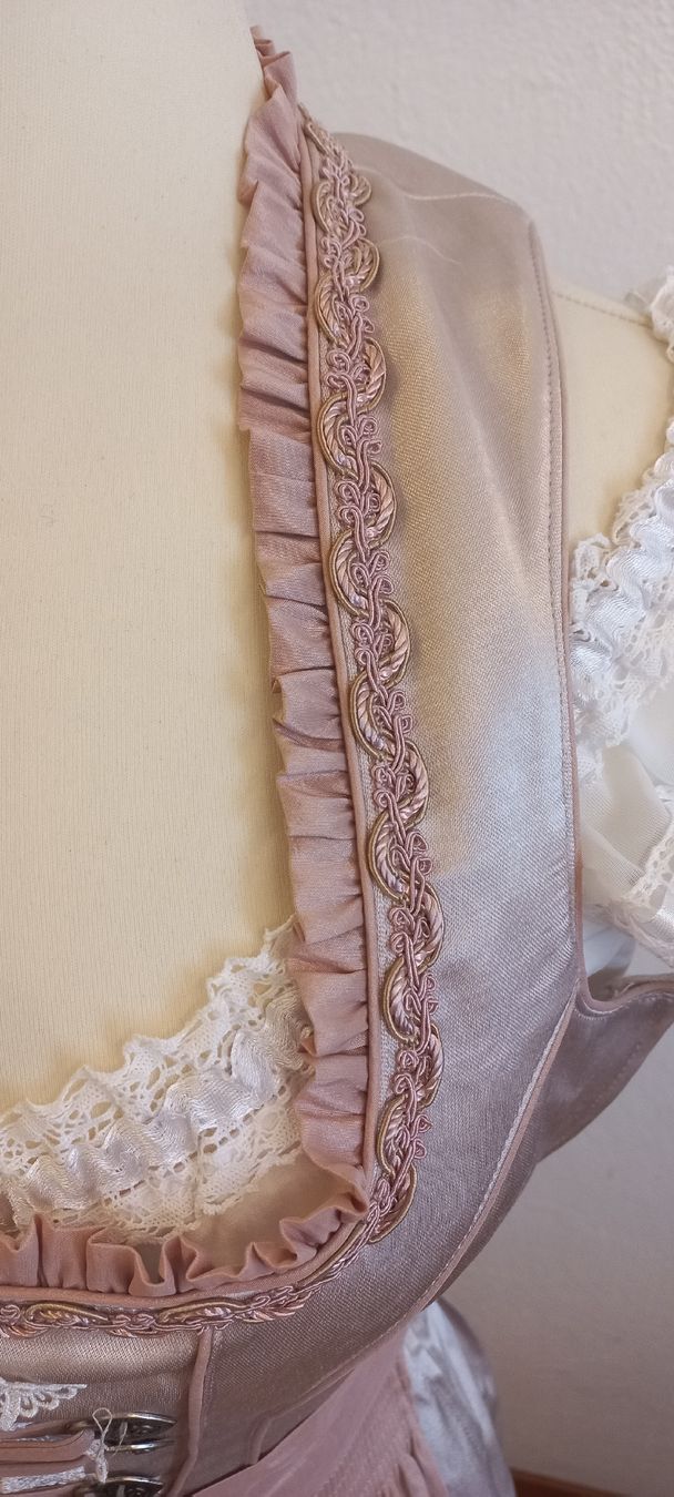 Costumi: Bergweiss Dirndl mit Krüger Bluse – Nuovo (secondo la descrizione) da Grüningen venduto da selinasearching 2