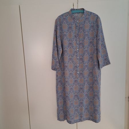 Seidenkleid von Stanley Johnson