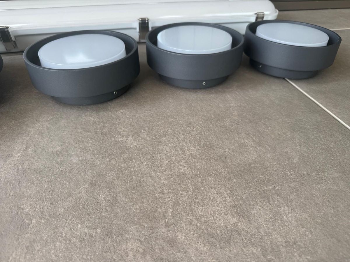 Lampade: Aussenlampen Paket NEU – Nuovo (secondo la descrizione) da Adligenswil venduto da Ajosch20 1