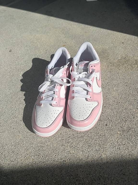 Scarpe da donna: NIKE DUNK LOW IN ROSA-WEISS – Usato da Seftigen venduto da noe_5vrp 1