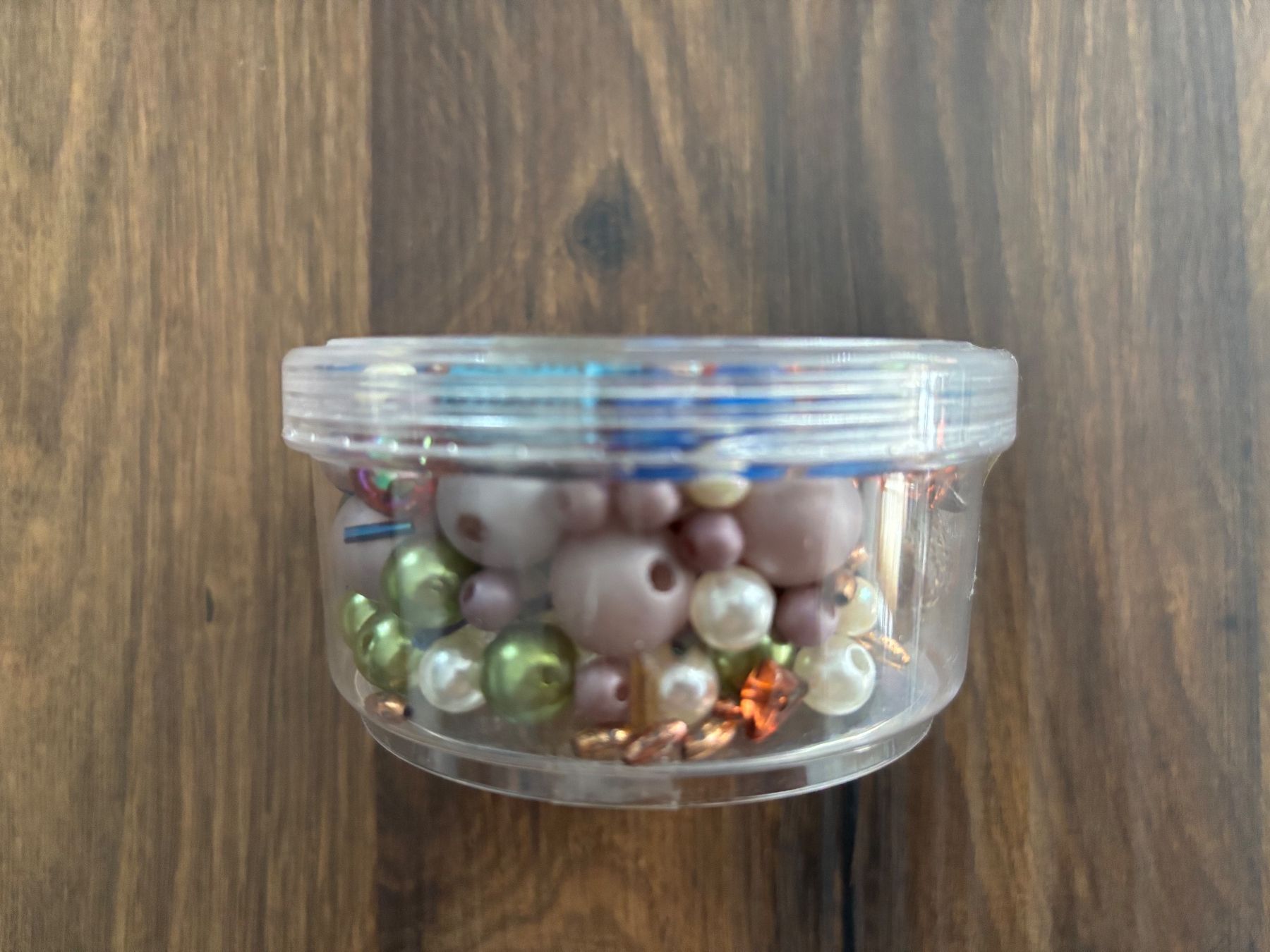 Kit bricolage: Ca. 100g Perlen bunt in Dösli - Neu – Nuovo e nell'imballaggio originale da Kleinandelfingen venduto da Baba23 2