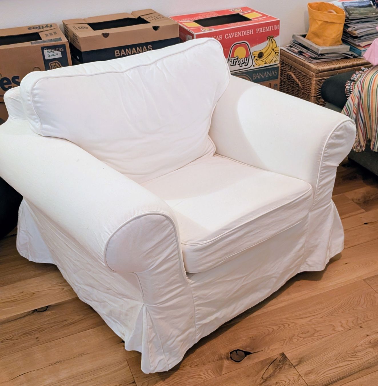 Ikea Fauteuils: IKEA Sessel Ektorp und passender Hocker Hakebo – D'occasion à St. Gallen par Widesmile 1