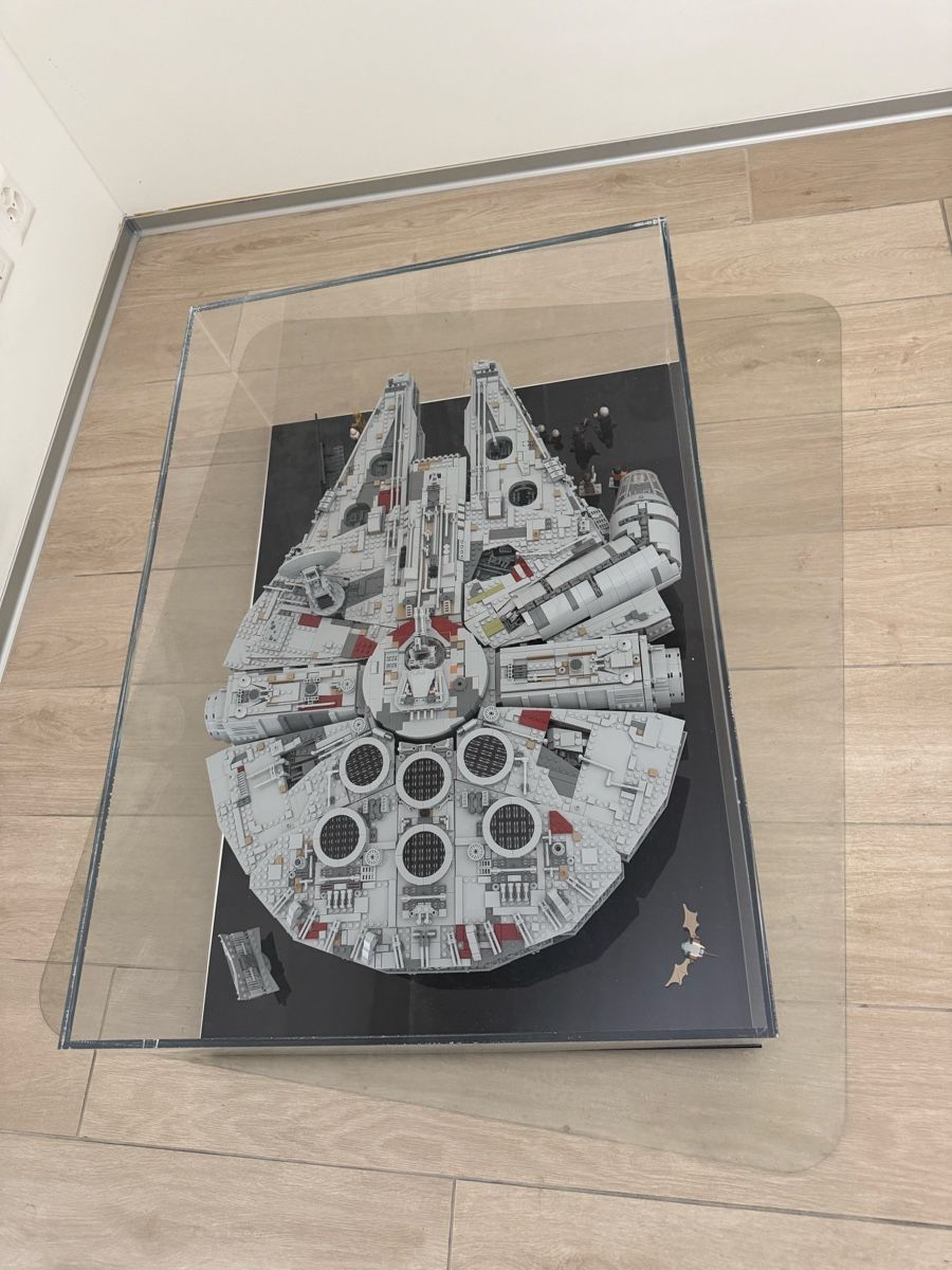 Lego Spielzeuge: Lego Millennium Falcon mites display case Star Wars – Gebraucht aus Coldrerio von Crivelli 3