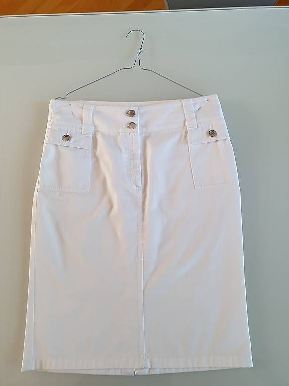 Dolce & Gabbana Röcke: Jupe mi-longue Dolce & Gabbana, blanc – Gebraucht aus Grand-Lancy von kri_qk5y