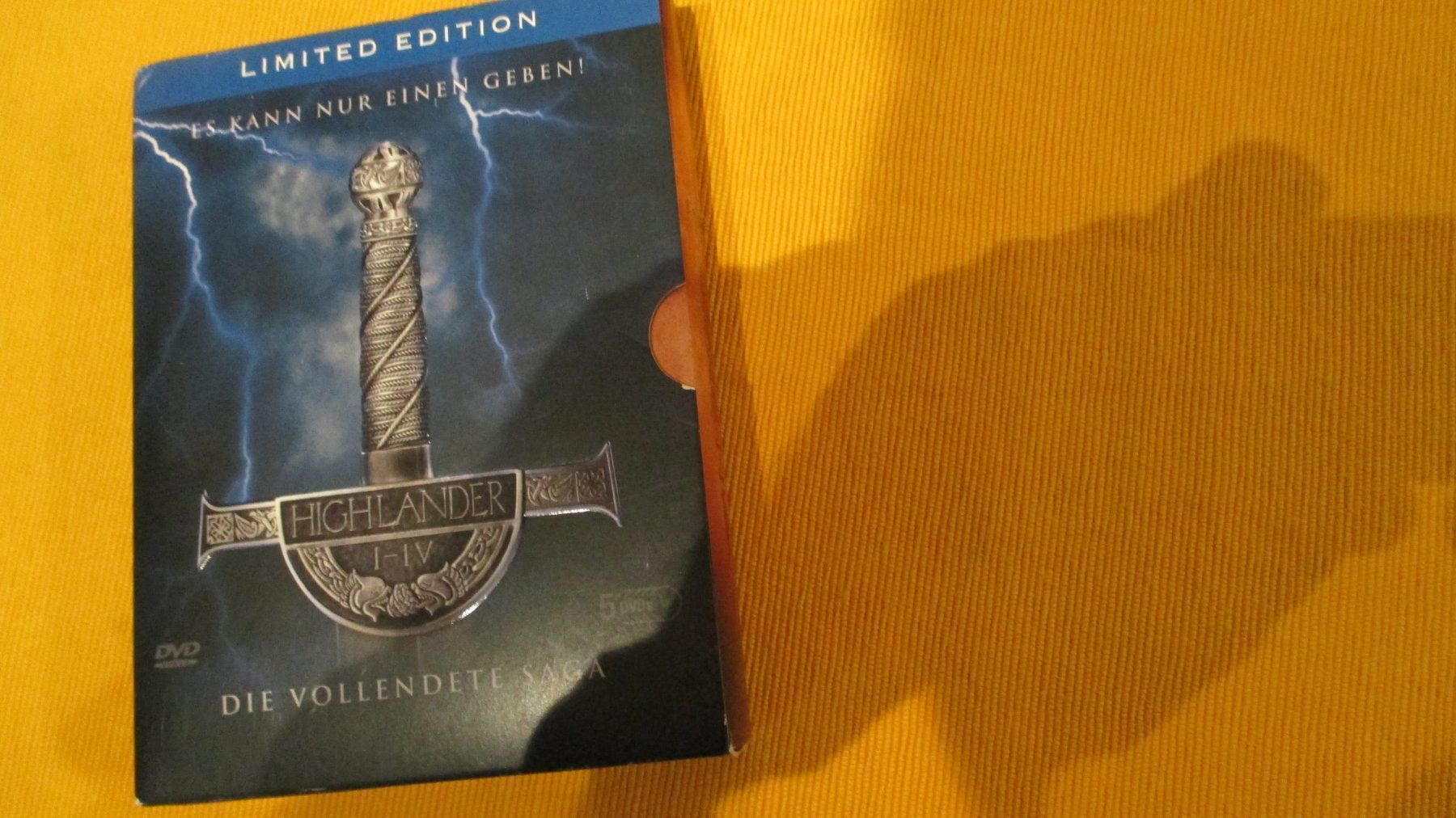 Tous les DVDs: DVD BOX Highlander 1-4/ MEGA RAR!!! – Neuf (Voir description) à Wattenwil par Firebird1