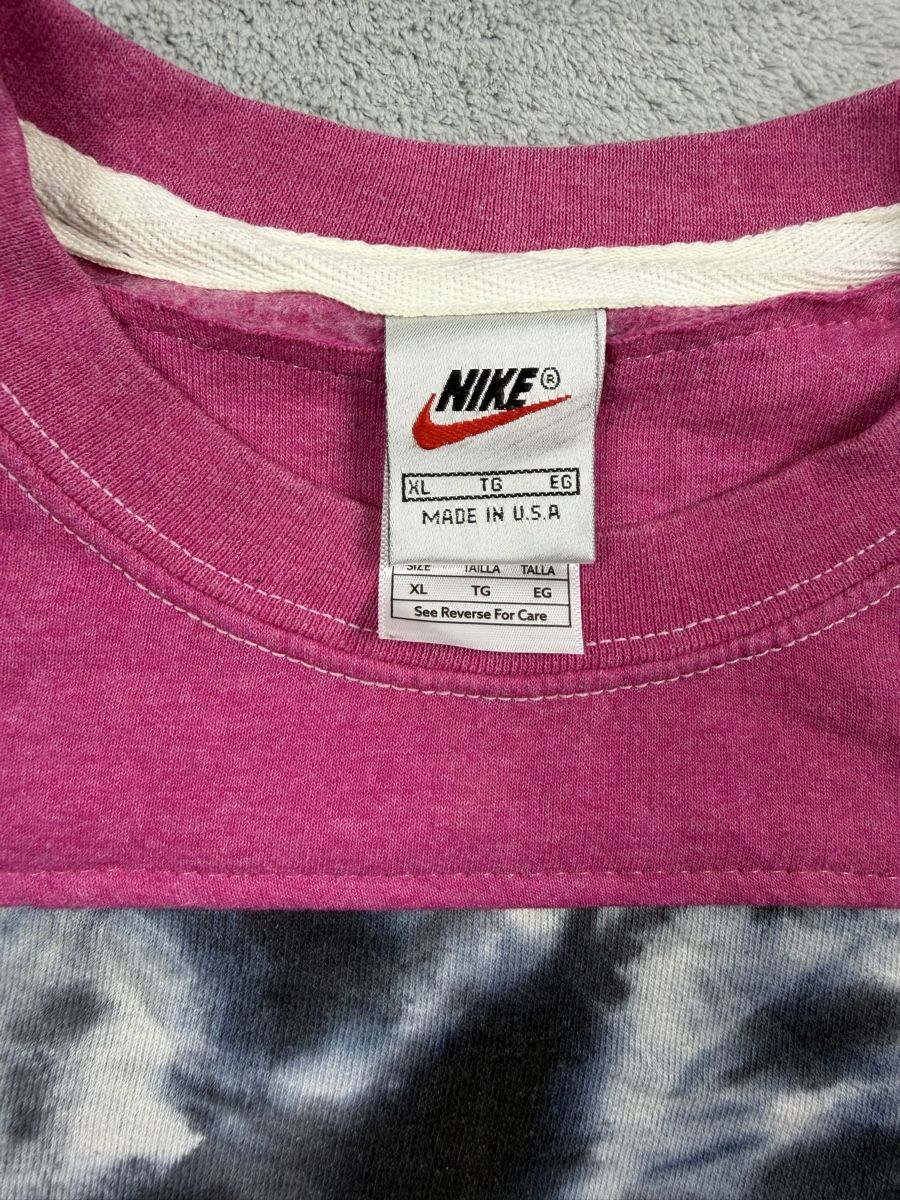 Nike Pullover & Sweatshirts: Nike upcycled sweatshirt – Gebraucht aus Erlinsbach SO von TogaResell 3