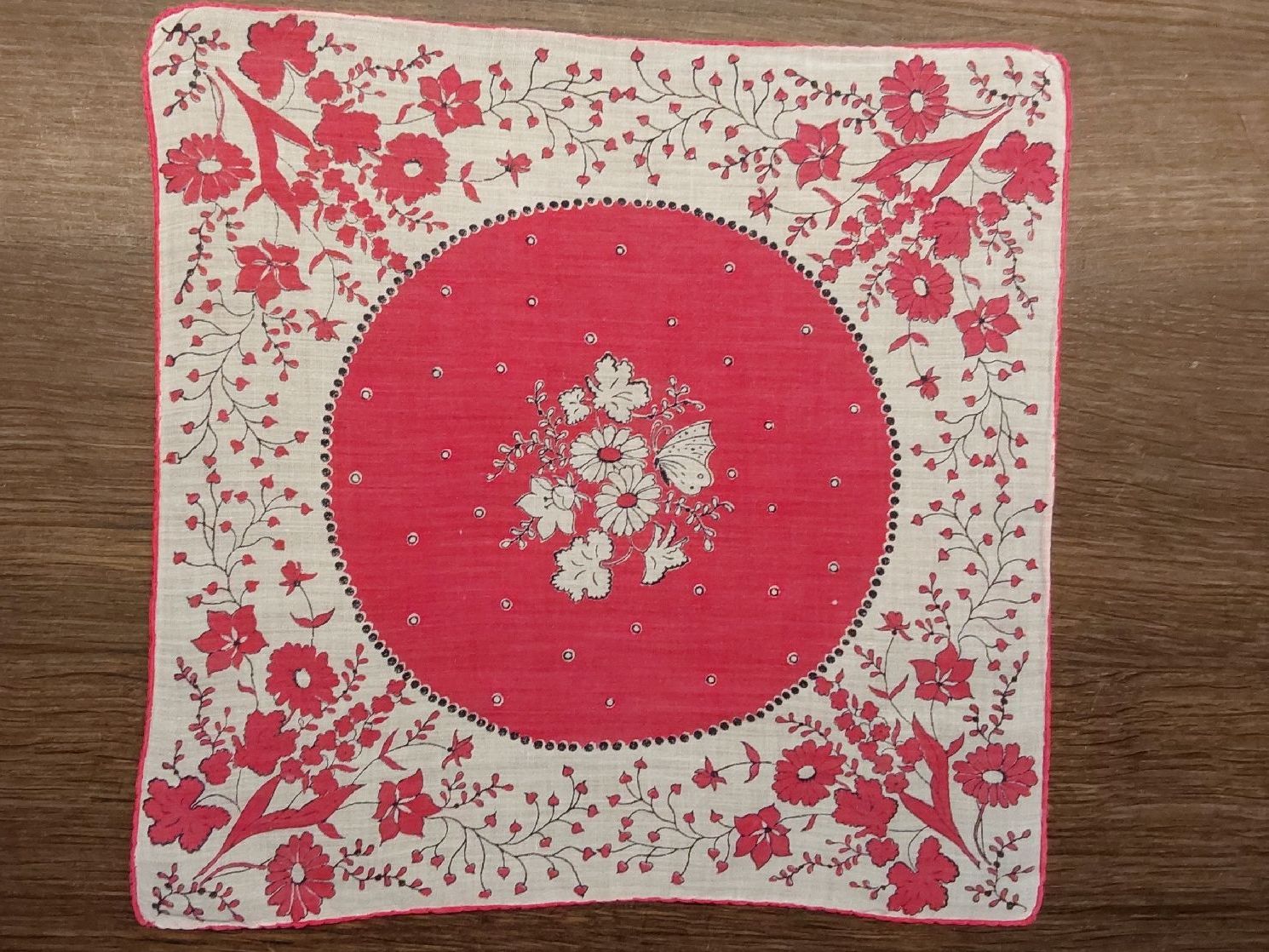 Autres vêtements & accessoires: Taschentuch Motiv Blumen – Neuf (Voir description) à Köniz par scopello12