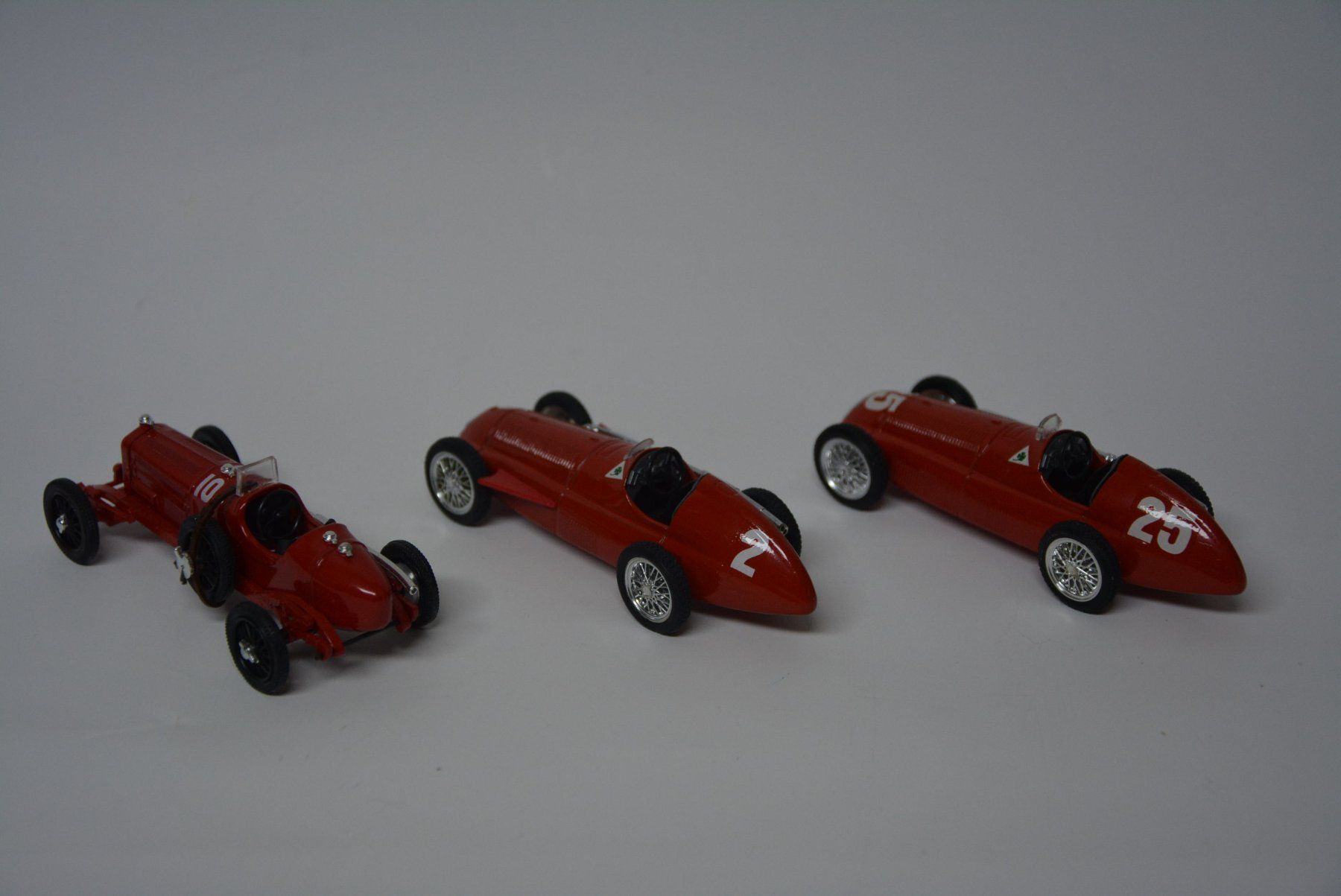 Alfa Romeo Modellini d'auto: Alfa Romeo , 3 Stück , 1:43 – Usato da Goldach venduto da Feivel9 3