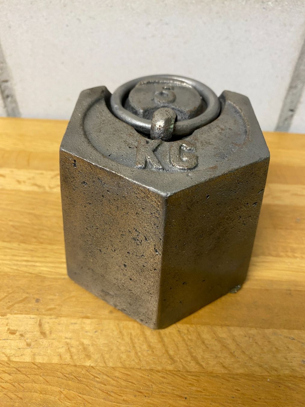 Bilance e pesi: Alter Gewichtsstein 5 Kg – Usato da Schönenbuch venduto da Laubfrosch05
