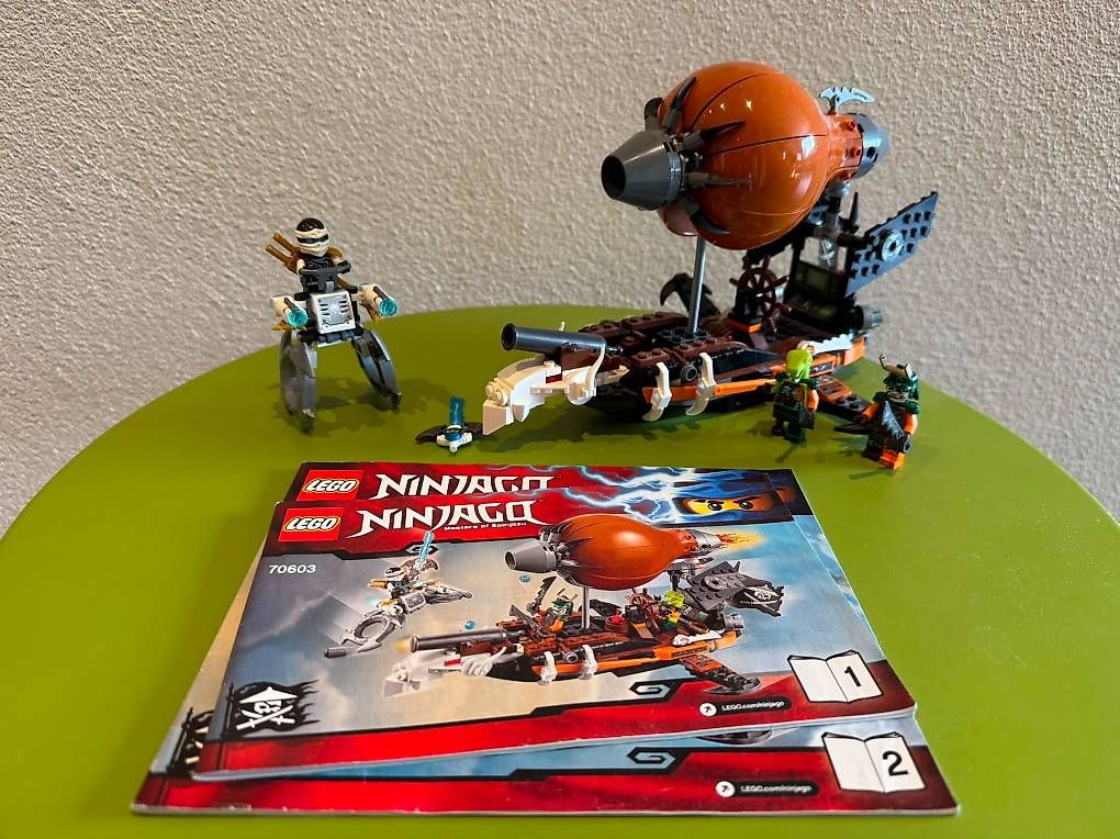 Lego Giocattoli: LEGO Ninjago 70603 - Kommando Zeppelin – Usato da Hildisrieden venduto da Albi35