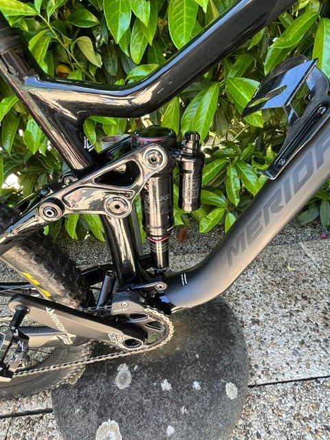 Merida Velos: Vente VTT Merida one-sixty 6000 shiny black – Gebraucht aus Chêne-Bougeries von mbu_r2k8 3