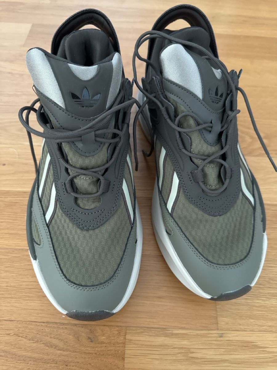 Herrenschuhe: Adidas Sneaker – Neu (gemäss Beschreibung) aus Kreuzlingen von eli_qm8d