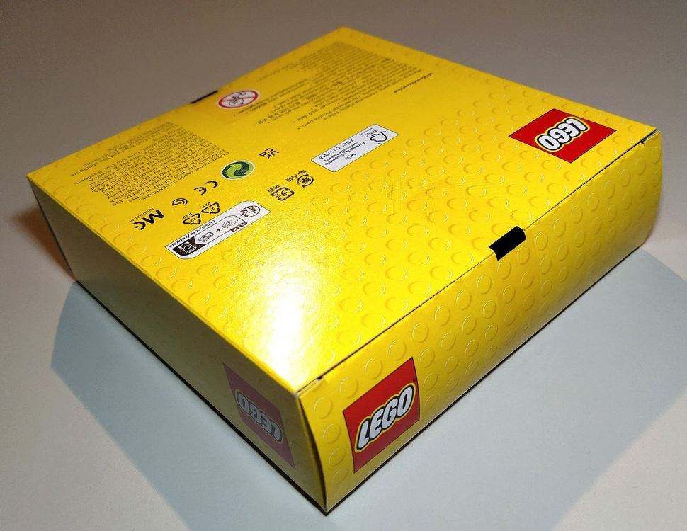 Lego Kit di costruzioni: Lego NEU OVP! 5008074 Graue Burg Set (2023) RAR, exklusiv! – Nuovo e nell'imballaggio originale da Basel venduto da SwissBrickBank 3