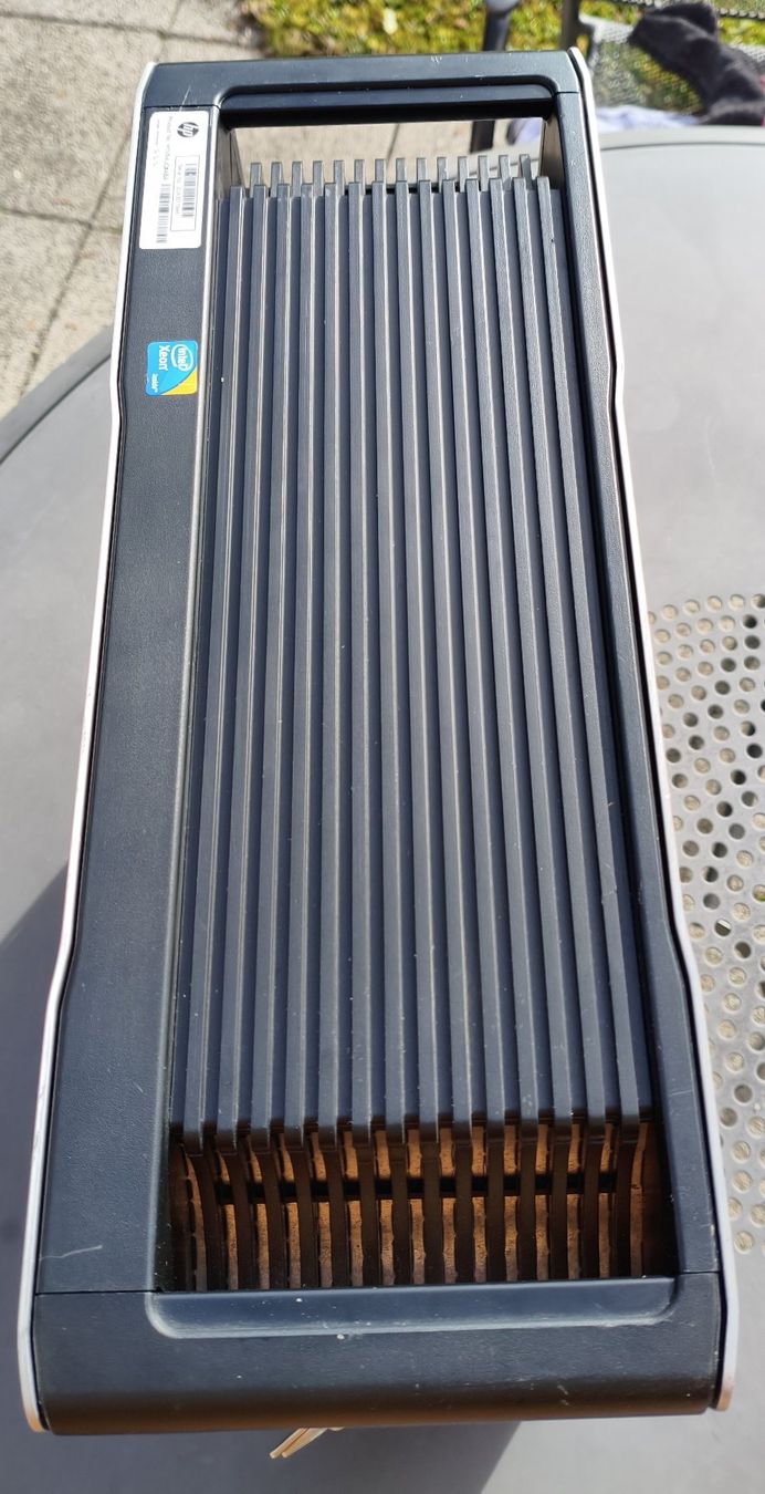 Hewlett Packard Custodie: HP Z600 Workstation Gehäuse, Case, Server PC, Leergehäuse – Usato da Meggen venduto da bigbrother_martin 4