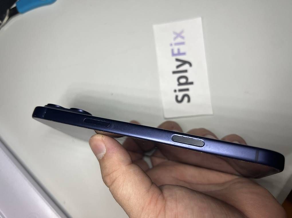 Apple Handys / Smartphones: iPhone 17 pro max praticamente nuovo – Gebraucht aus Locarno von Kjaza 3