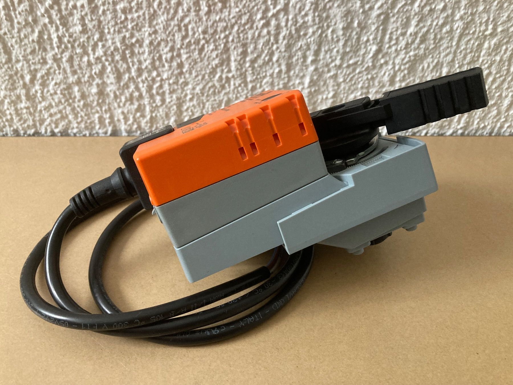 Belimo  Motori: Belimo LR230A Stellantrieb - Neu – Nuovo (secondo la descrizione) da Urtenen - Schönbühl venduto da vtr_l4nd 3