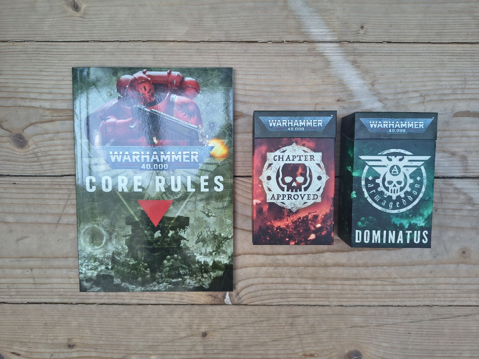 Spiele: Warhammer 40000 Regelbuch und Missionskarten – Neu und originalverpackt aus St. Gallen von gordo-the-dog